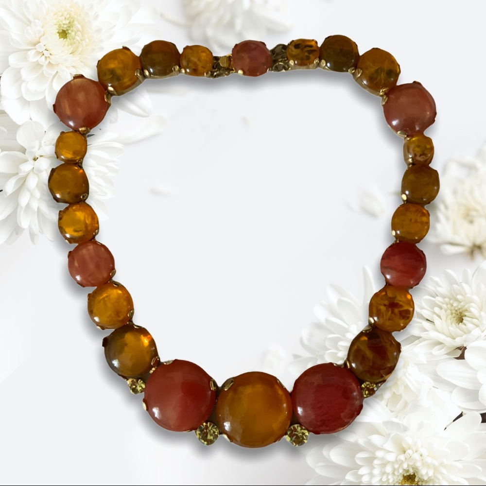 BEAUTIFUL VINTAGE NECKLACE